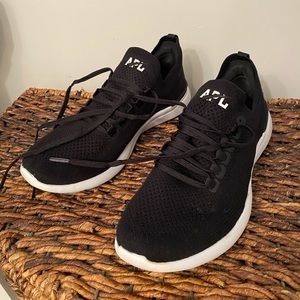 APL Techloom Breeze, size 9